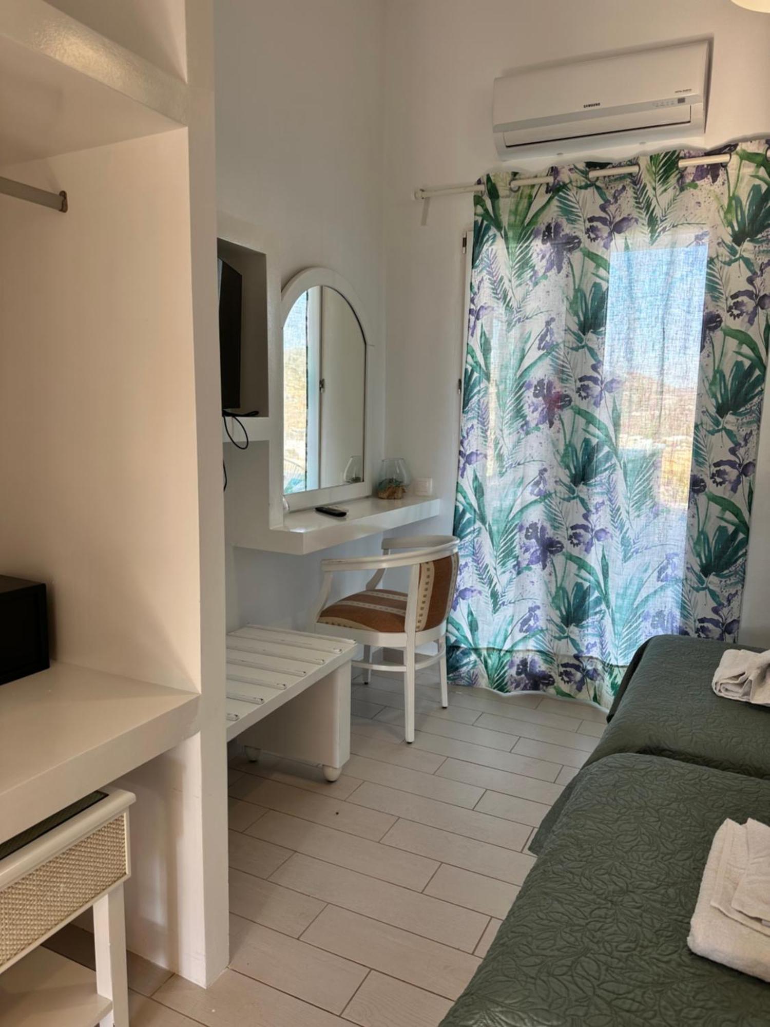 Appartamento Ene'S Mykonos Klouvas Esterno foto